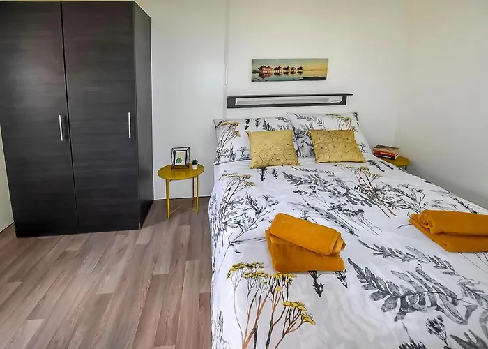 Mobile Pen Shell * Biograd Na Moru