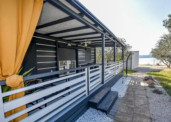 Mobile Pen Shell Biograd Na Moru